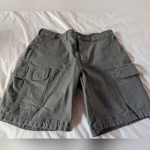 Duluth Flex Trading Fire Hose Cargo Shorts Men's 42 Green Relaxed Fit 10" Inseam